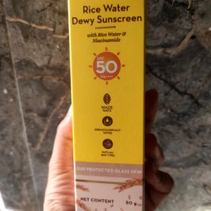 Mamaearth Rice Water Dewy Sunscreen