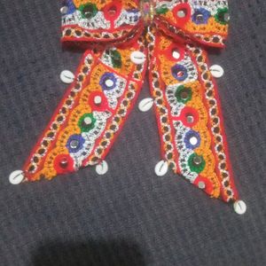 Navratri Bow Clip