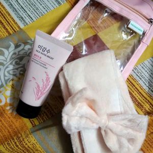 New Face Wash With Hair Band And Cute Pouch
