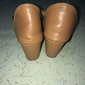 Tan/Khaki Block Heel