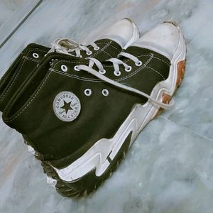 Trendy Converse🤌