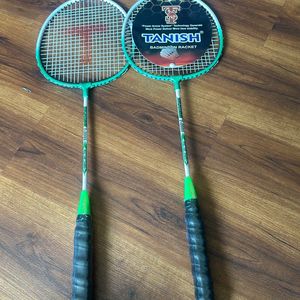 Badminton rackets set