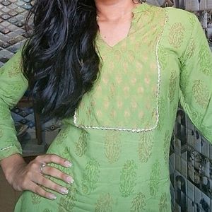 Green Kurti