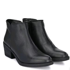 Carlo Romano Leather Boots