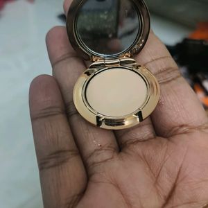 Charlotte Tilbury Mini Compact - Shade Medium 2