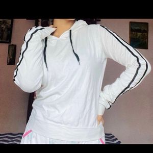 Hoddie White Top