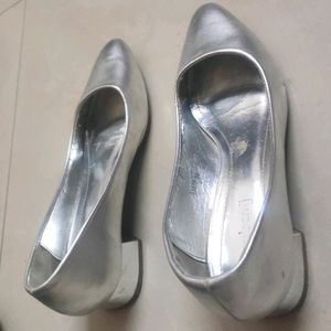 Branded Silver Bellies/pumps