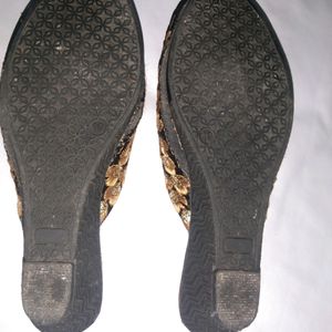 Sandal