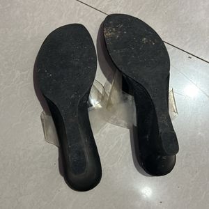 Mochi Black Wedges