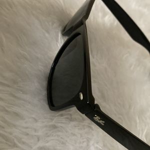 RAY-BAN ORIGINAL SUN SHADES