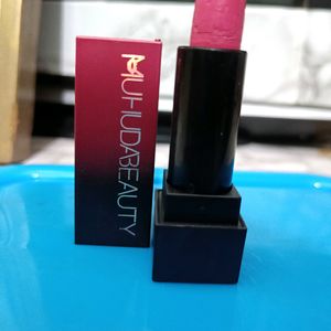 Beautiful Pink Colour Lipstick