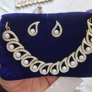 Necklace Set