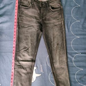 13/14 Years Jeans Waist 28