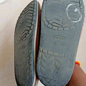 Crocs Sliders Og- Price Fixed Pls Understand