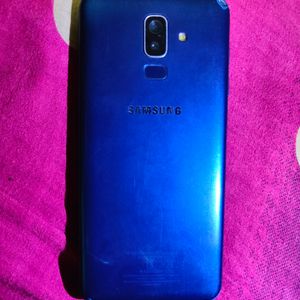 Samsung Galaxy J8