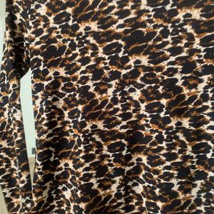 Only Wore Once Animal Print Full Sleeves T Shirt