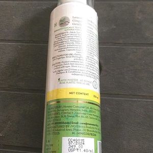 Mamaearth Lemon Anti - Dandruff Shampoo