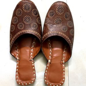 Women Brown Rajasthan Square Juti/Jooti