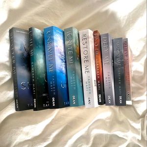 Shatter Me Series