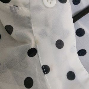 PRICE DROP ⬇️⬇️ Polka Dot Shirt