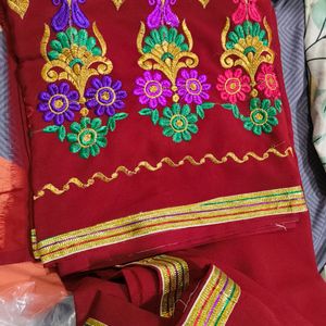 Women Saree Embroidered With Border