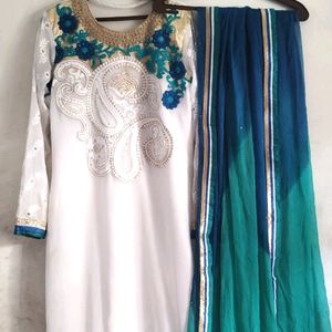 Pakistani Kurta Set For Women And Girls Size Issue