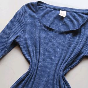 Ribbed Fitted Full Sleeved Top