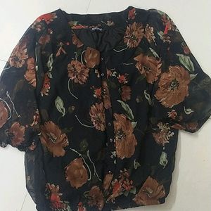 Harpa Floral Top