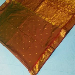 Maroon Two Shades Colour Pure Gadwal Saree