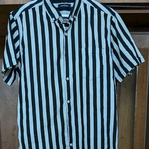 Black And White Striped Half Sleeve Cotton Shirt:L