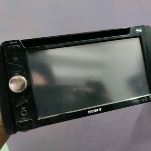 Sony Dvd + Touch Screen Player For Car (Innova)