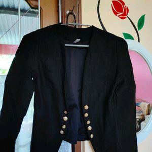 Stretchable washcoat or jacket