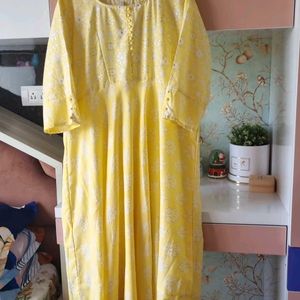 meesorra Women Printed Gown Kurta7XL, Yellow