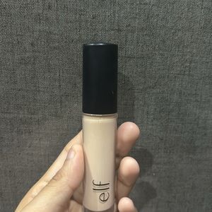 elf 16hr camo concealer