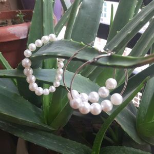 Trending New Pearl Earrings And Bracelet