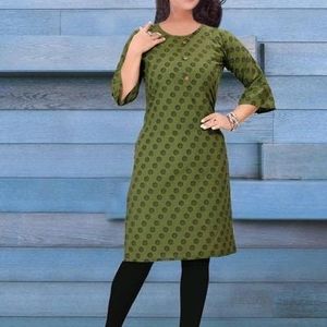 🦋✨️ CLEARANCE SALE 🫶🏻  Straight Kurti (Olive)