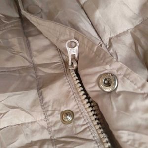 GAP PUFFER BEIGE JACKET