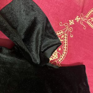 ONLY black velvet top