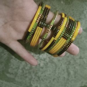 4 Bangles Set Like New