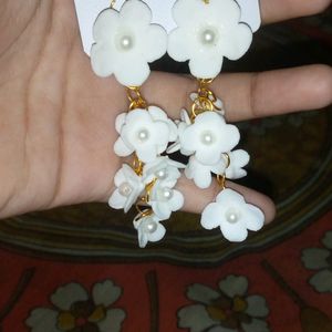 White Clay Flowers Earrings