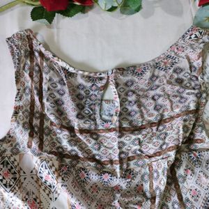 Only Multicolour Printed Sleavess Top