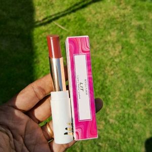 Myglamm Lit Creamy Matt Lipstick Old Fashion