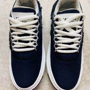 New And Stylish Trendy Sneakers For Unisex