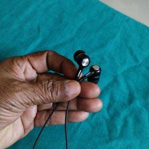 Philips Earphone New No Tag