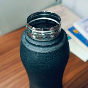 Black Flipkart water bottle 1 Ltr