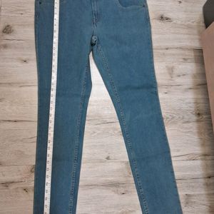 NewPort Brand New Jeans Size 36 H1727