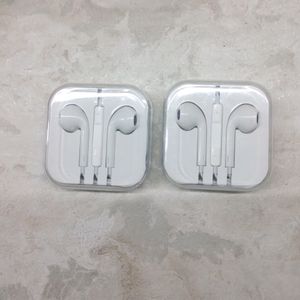 2 Earphones