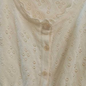 Adorable embroided pointelle Creme Top