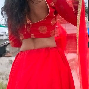 Red ♥️ Lehenga And Choli With Dupattaa 🎉