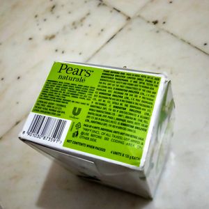 Pears Natural Soaps Pack Of 4